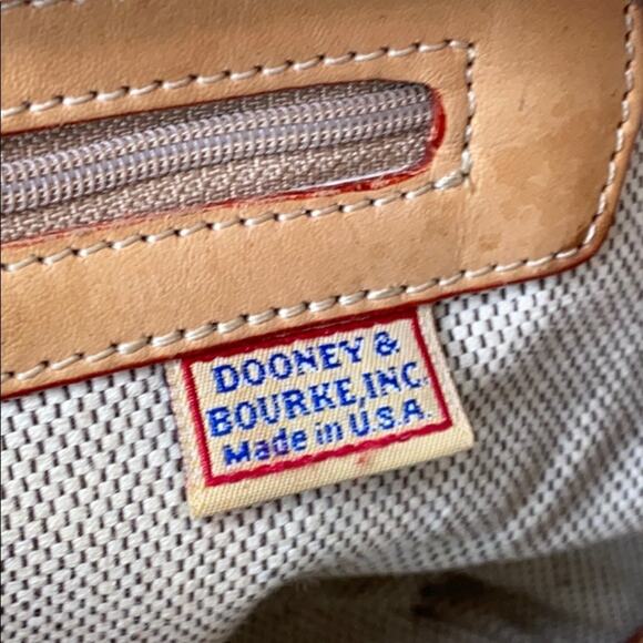 Dooney & Bourke Vintage Signature Leather Purse - Picture 12 of 16